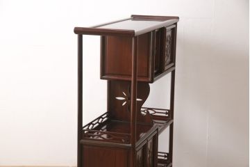 昭和レトロ　鳥と梅の図柄が可憐なカリン材製の飾り棚(茶棚、収納棚、花梨材)(R-048153)
