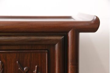 昭和レトロ　鳥と梅の図柄が可憐なカリン材製の飾り棚(茶棚、収納棚、花梨材)(R-048153)
