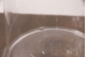 昭和レトロ　レトロ雑貨　お洒落なディスプレイを楽しめる大きなガラス瓶(ガラスビン、キャニスター)(R-048156)