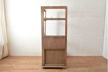 昭和レトロ　ナラ材　玄関に置くだけ!フックや戸棚が付いた珍しいデザインの傘立て(下駄箱、カサ立て、コートハンガー、帽子掛け)(R-048183)