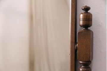 イギリスアンティーク　細かい装飾が魅力的!高級感漂うオーク材製のドレッサー(鏡台、ミラー)(R-048188)