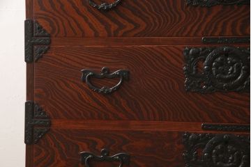 中古　民芸家具　岩谷堂箪笥　迫力のある木目が存在感を放つ衣装タンス(定価約42万円)(引き出し、チェスト)(R-048190)