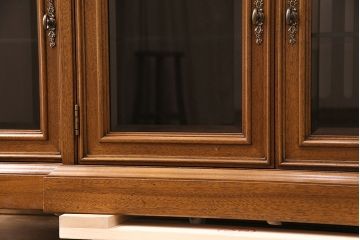 中古　DREXEL HERITAGE(ドレクセルヘリテイジ)　FRANCESCA(フランチェスカ)シリーズ　上品な佇まいのテレビボード(テレビ台、ローボード)(定価約98万円)(R-048191)