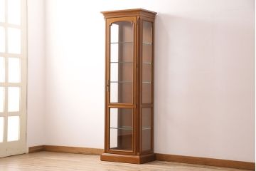 中古　美品　DREXEL HERITAGE(ドレクセルヘリテイジ)のEt Cetera(エトセトラ)シリーズ　高級感を演出する照明付きキャビネット(キュリオケース、飾り棚)(定価約52万円)(R-048194)