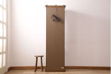 中古　美品　DREXEL HERITAGE(ドレクセルヘリテイジ)のEt Cetera(エトセトラ)シリーズ　高級感を演出する照明付きキャビネット(キュリオケース、飾り棚)(定価約52万円)(R-048194)