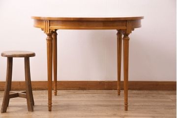 中古　DREXEL HERITAGE(ドレクセルヘリテイジ)　Et Cetera(エトセトラ) 小ぶりなサイズのラウンドテーブル(ダイニングテーブル)(R-048215)