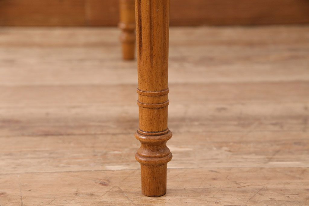 中古　DREXEL HERITAGE(ドレクセルヘリテイジ)　Et Cetera(エトセトラ) 小ぶりなサイズのラウンドテーブル(ダイニングテーブル)(R-048215)