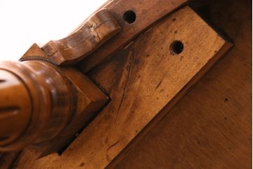 中古　DREXEL HERITAGE(ドレクセルヘリテイジ)　Et Cetera(エトセトラ) 小ぶりなサイズのラウンドテーブル(ダイニングテーブル)(R-048215)