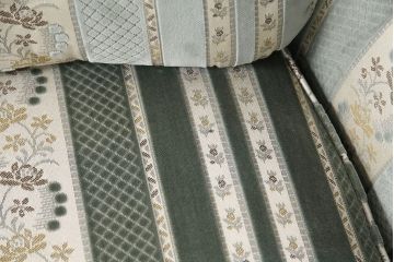 中古　美品　maruni(マルニ木工)　BRITANNIA British classic style　優雅な雰囲気を演出してくれるブリタニアシリーズのソファ(定価約86万円)(3人掛け)(R-048216)