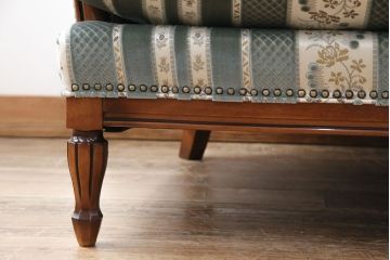 中古　美品　maruni(マルニ木工)　BRITANNIA British classic style　優雅な雰囲気を演出してくれるブリタニアシリーズのソファ(定価約86万円)(3人掛け)(R-048216)