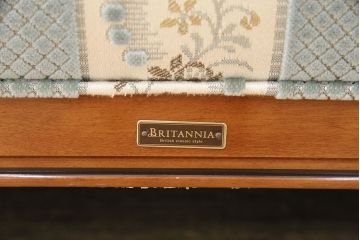 中古　美品　maruni(マルニ木工)　BRITANNIA British classic style　優雅な雰囲気を演出してくれるブリタニアシリーズのソファ(定価約86万円)(3人掛け)(R-048216)