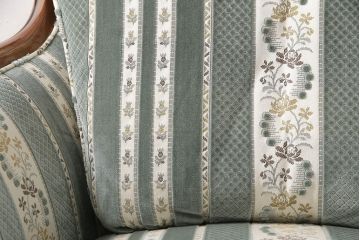 中古　美品　maruni(マルニ木工)　BRITANNIA British classic style　英国アンティークを彷彿とさせるブリタニアシリーズの1人掛けソファ(定価約47万円)(アームソファ、サロンチェア、シングル)(R-048217)