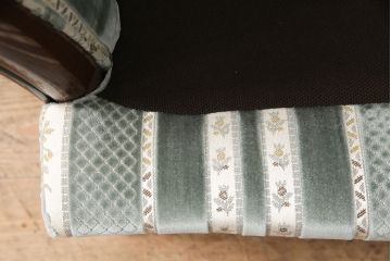 中古　美品　maruni(マルニ木工)　BRITANNIA British classic style　英国アンティークを彷彿とさせるブリタニアシリーズの1人掛けソファ(定価約47万円)(アームソファ、サロンチェア、シングル)(R-048217)
