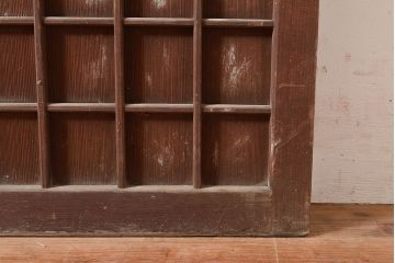 アンティーク建具　古き良き上質な和を楽しむヒノキ材製のマス目格子戸2枚セット(きつね格子、狐格子、板戸、引き戸、建具)(R-048222)