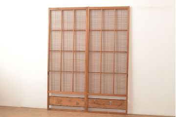 和製アンティーク　縁起物の透かし彫りがアクセントになる、品のある佇まいの簀戸2枚セット(簾戸、簀戸、葭戸、夏障子、すど、葦戸)(R-048227)