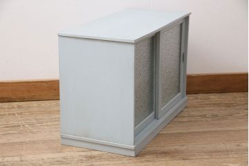 ペイント家具　ダイヤガラスと優しいペイントカラーが可愛らしい昭和レトロな戸棚(キャビネット、収納棚)(R-048240)