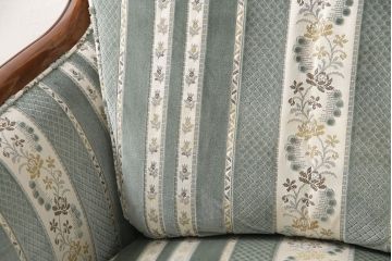 中古　美品　maruni(マルニ木工)　BRITANNIA British classic style　英国アンティークを彷彿とさせるブリタニアシリーズの1人掛けソファ(定価約47万円)(アームソファ、サロンチェア、シングル)(R-048244)
