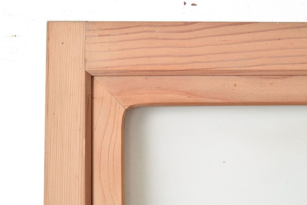 ヴィンテージ建具　昭和中期　窓付き　シンプルなデザインと味のある木肌が魅力的な木製ドア1枚　(R-048250)