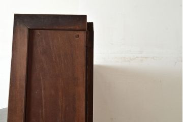 和製アンティーク　前面ケヤキ材　取り入れやすいサイズ感が魅力の階段箪笥(引き出し、収納棚、戸棚)(R-048255)