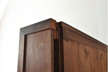 和製アンティーク　前面ケヤキ材　取り入れやすいサイズ感が魅力の階段箪笥(引き出し、収納棚、戸棚)(R-048255)