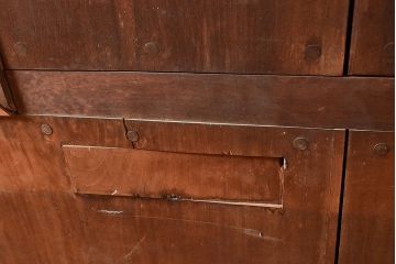 和製アンティーク　前面ケヤキ材　取り入れやすいサイズ感が魅力の階段箪笥(引き出し、収納棚、戸棚)(R-048255)