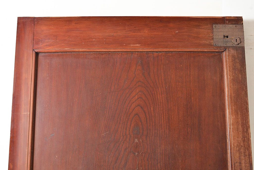 アンティーク建具　明治期　欅(ケヤキ)材の一枚板を使用した贅沢なつくりの蔵戸1枚　(R-048262)