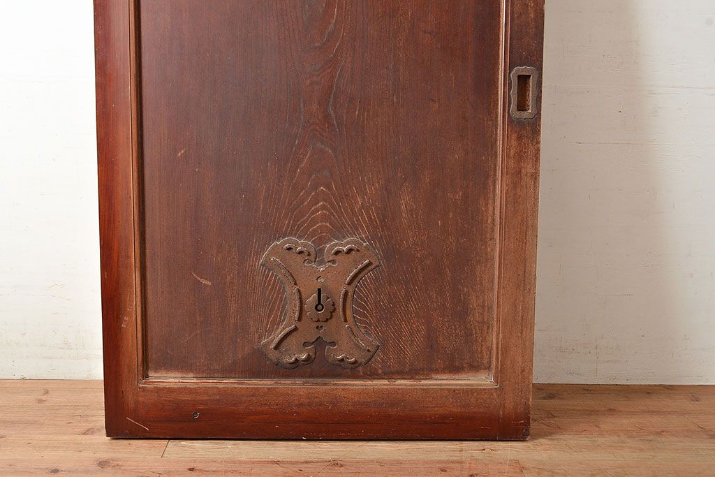 アンティーク建具　明治期　欅(ケヤキ)材の一枚板を使用した贅沢なつくりの蔵戸1枚　(R-048262)