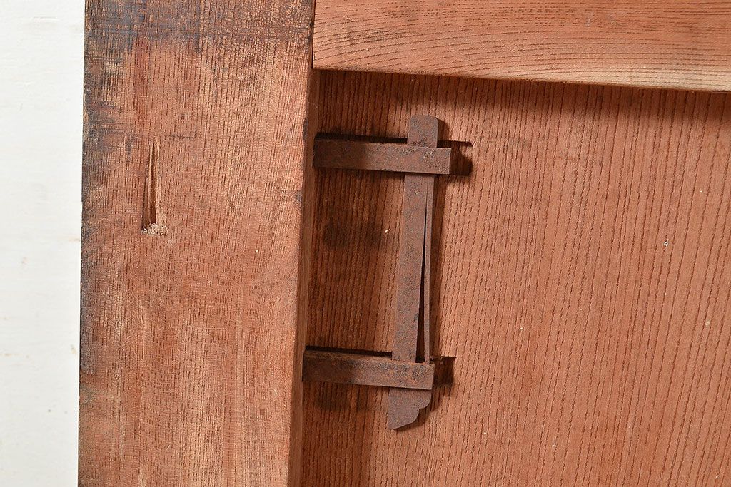 アンティーク建具　明治期　欅(ケヤキ)材の一枚板を使用した贅沢なつくりの蔵戸1枚　(R-048262)