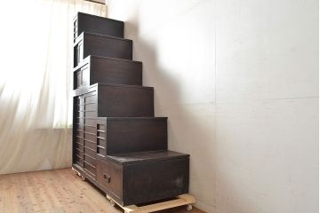 和製アンティーク　情緒溢れる和を演出してくれるヒノキ材製階段箪笥(和箪笥、時代箪笥、収納棚)(R-048264)