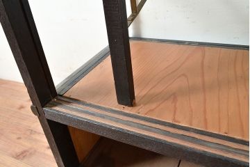 大正ロマン　時代物の色ガラス入り!タバコ屋さんで使われていた天枠付きのガラスケース(陳列棚、ショーケース)(R-048270)