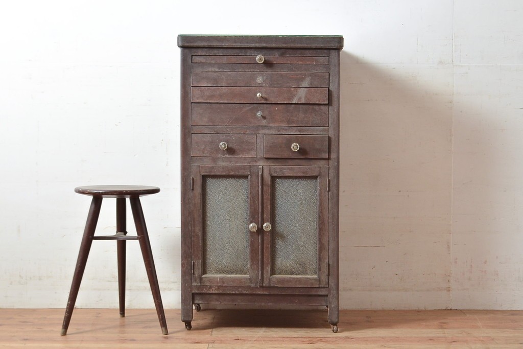 和製アンティーク　ノスタルジックな雰囲気が素敵な医療用キャビネット(ケビント、収納棚、サイドキャビネット)(R-048271)