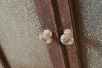 和製アンティーク　ノスタルジックな雰囲気が素敵な医療用キャビネット(ケビント、収納棚、サイドキャビネット)(R-048271)