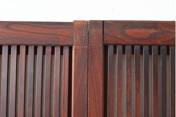 アンティーク建具　上手物!ケヤキ材が使われた和の趣溢れる格子戸2枚セット(障子戸、引き戸、建具)(R-048275)