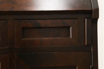 中古　北海道民芸家具　希少　絶版品!品のある佇まいが魅力的な高山式ライティングビューロー(簿記机、在宅ワーク、在宅用ワークデスク、引き出し、チェスト)(R-048293)