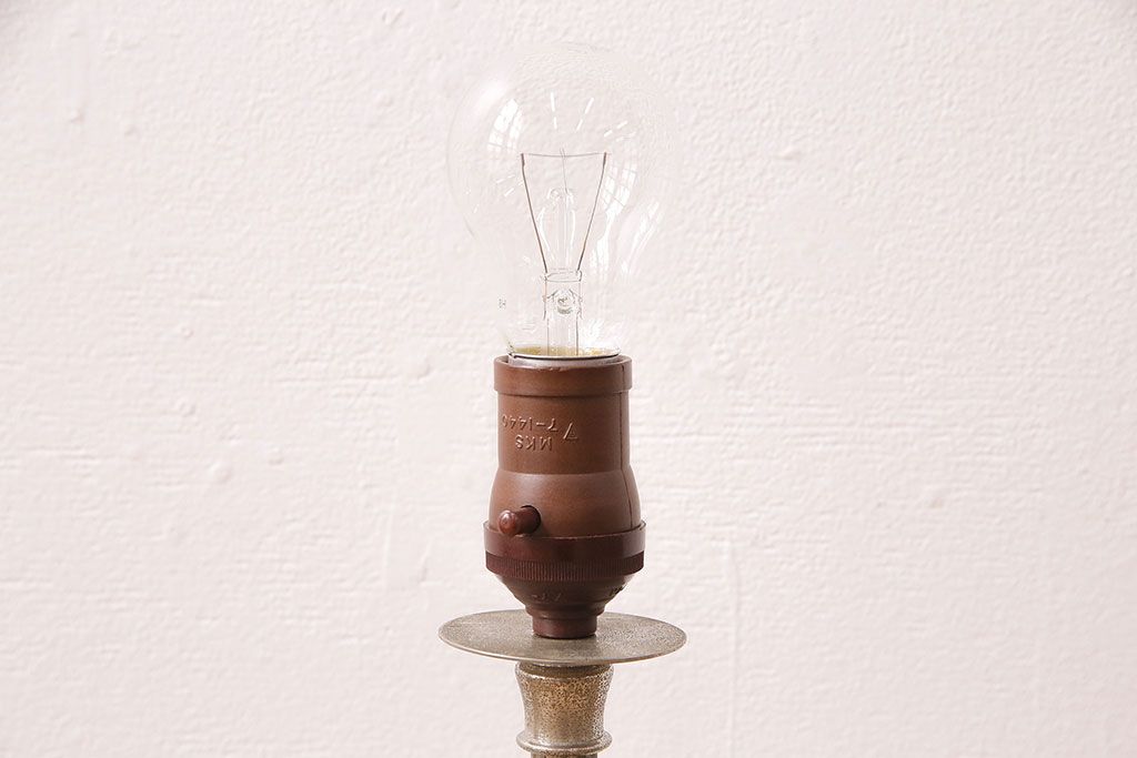 アンティーク照明　シャビーな佇まいが魅力的なシンプルなスタンド照明(フロアスタンド、照明、スタンドライト)(R-048296)