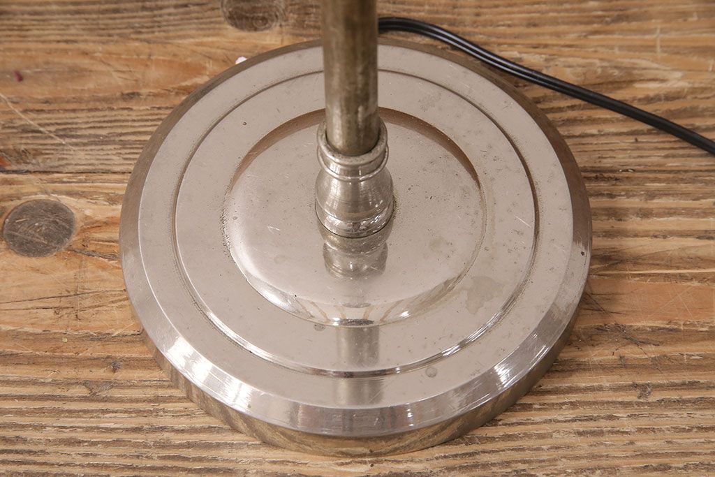 アンティーク照明　シャビーな佇まいが魅力的なシンプルなスタンド照明(フロアスタンド、照明、スタンドライト)(R-048296)