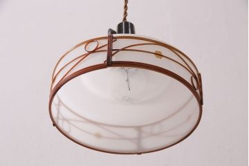 アンティーク照明　昭和中期　セルロイド装飾とお花のモチーフが柔らかく光る天井照明(ペンダントライト、吊り下げ照明)(R-048298)