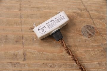 アンティーク照明　昭和中期　セルロイド装飾とお花のモチーフが柔らかく光る天井照明(ペンダントライト、吊り下げ照明)(R-048298)