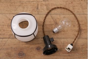 アンティーク照明　セルロイド装飾がアクセントになった和の趣溢れる天井照明(ペンダントライト、吊り下げ照明)(R-048300)