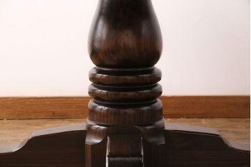 アメリカヴィンテージ　ETHAN ALLEN(イーセンアーレン)　重厚な落ち着いた雰囲気が魅力的なエクステンションテーブル(ダイニングテーブル、ビンテージ)(R-048302)