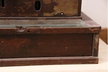 ジャンク品　昭和レトロな味わい漂う木製レジスター(ディスプレイ)(R-048303)