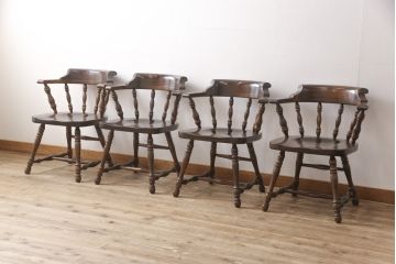 中古　ETHAN ALLEN(イーセンアーレン)　パイン材　挽き物の意匠がおしゃれ!落ち着いた色合いが魅力のチェア4脚セット(アームチェア、板座チェア)(R-048305)