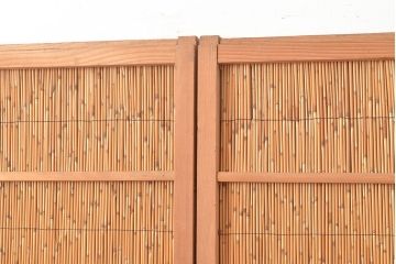 和製アンティーク　びっしりと並ぶ竹の様子が 爽涼な雰囲気を醸し出す御簾戸3枚セット(簾戸、簀戸、葭戸、夏障子、夏戸、すど、葦戸)(R-048311)