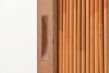 和製アンティーク　濃い色合いの竹装飾がアクセントになった御簾戸2枚セット(建具、簾戸、簀戸、葭戸、夏障子、すど、葦戸)(R-048316)