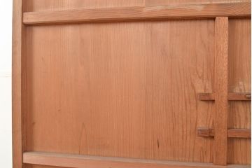 アンティーク建具　素朴な佇まいがレトロさを演出する木製扉(ドア、建具)(R-048325)