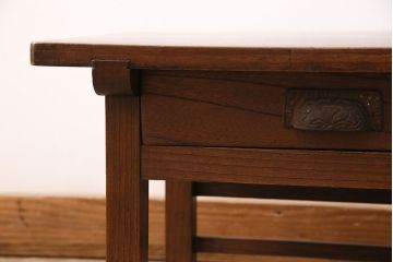 和製アンティーク　天板にケヤキの一枚板を使用した、上品な佇まいの文机(座卓、ローテーブル、センターテーブル)(R-048327)