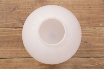 ビンテージ照明　様々なテイストに馴染みやすい球体型の天井照明(ペンダントライト、吊り下げ照明)(R-048336)