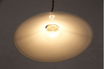 昭和レトロ　懐かしさを感じさせる平笠シェードのペンダントライト(吊り下げ照明、天井照明、電笠)(R-048339)