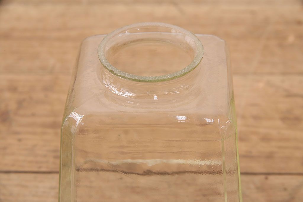 アンティーク照明　クリアガラスのシェードが珍しいレトロな天井照明(吊り下げ照明、ペンダントライト)(R-048341)