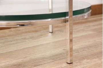 中古　天板ガラス2cm  無駄のない洗練された佇まいが魅力的なラウンドガラステーブル(丸テーブル、ディスプレイ台)(R-048342)